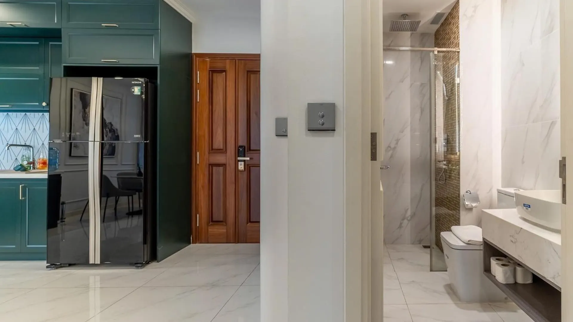 Apartment De Lux Madison Best Central 2 Bedrooms 2 Baths, Pool Gym Ho Chi Minh City Vietnam